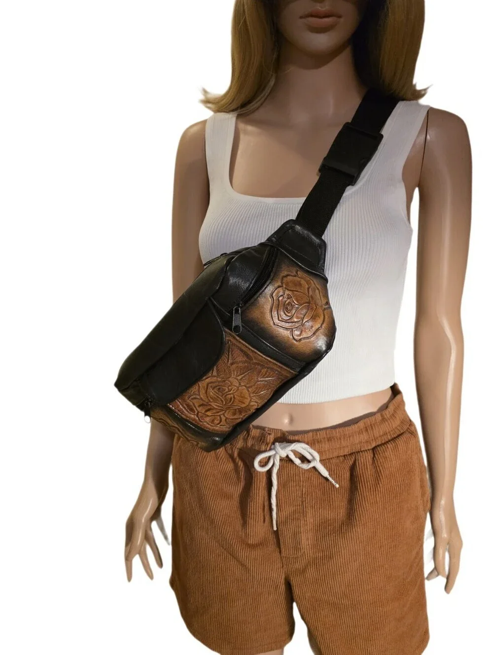 Vintage 1990s Hand-Tooled Leather Rose Waist Bag / Fanny Pack EUC